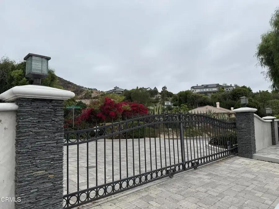 390 E Highland Hills Drive, Camarillo, CA 93010 - Image #3