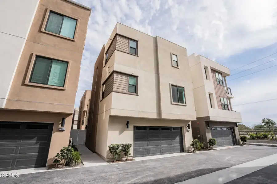 1085 Canal Street, Oxnard, CA 93035 - #2