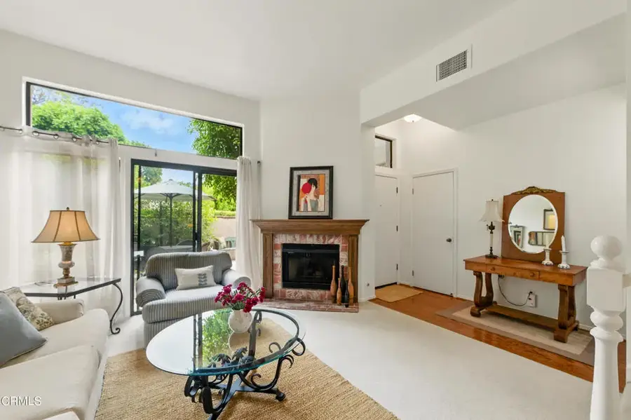 18751 Hatteras Street #13, Tarzana, CA 91356 - Image #2