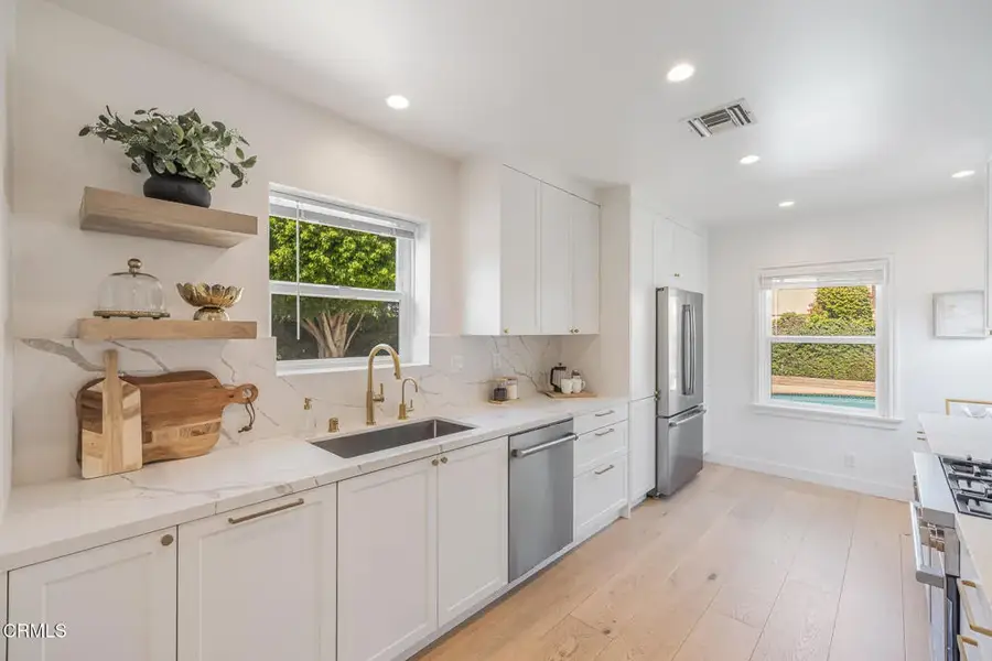 12435 Huston Street, Valley Village, CA 91607 - #3