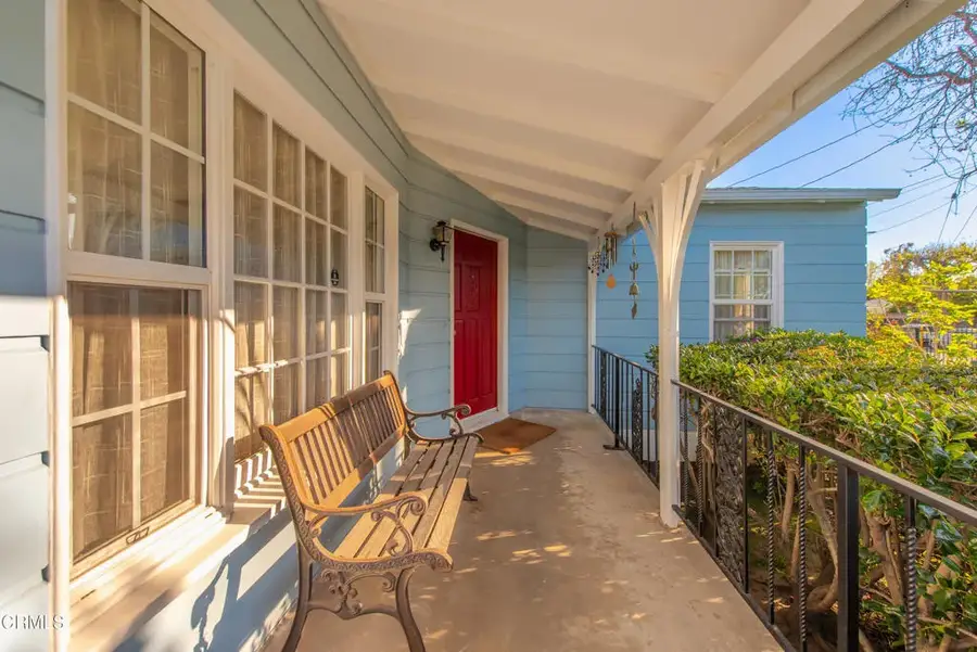 6514 Mammoth Avenue, Valley Glen, CA 91401 - #3