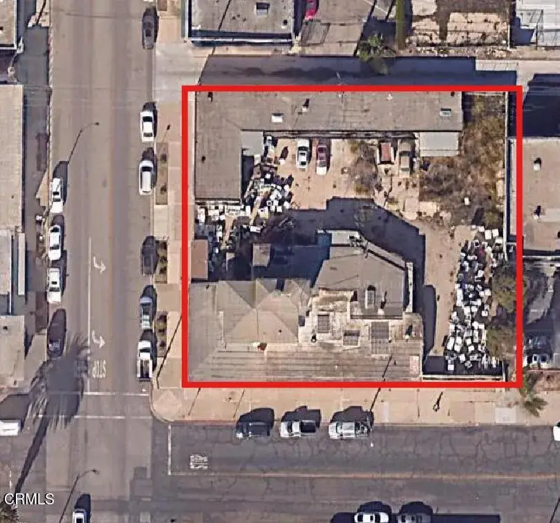 137 W 1st, Oxnard, CA 93030 - #2