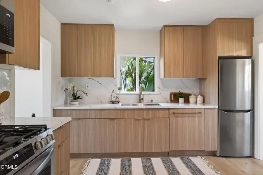 325 W Mission Avenue, San Buenaventura Ventura, CA 93001 - #3