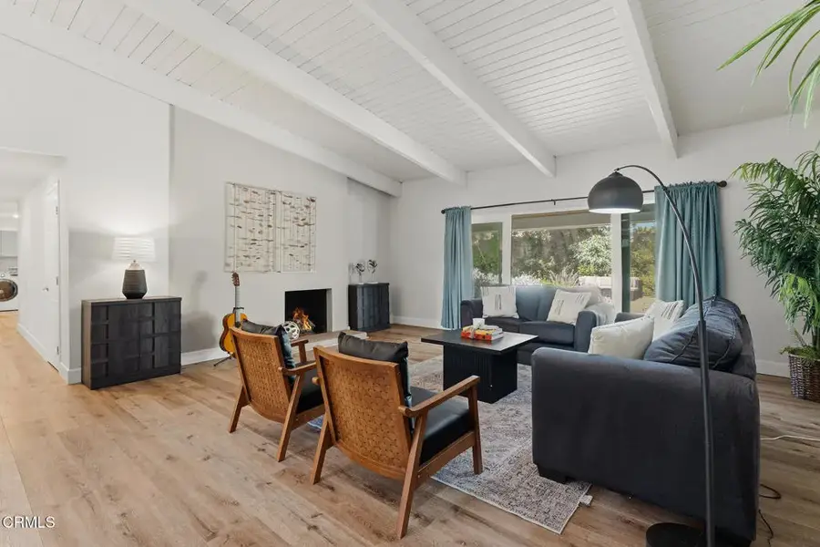 5351 Dubois Avenue, Woodland Hills, CA 91367 - #3