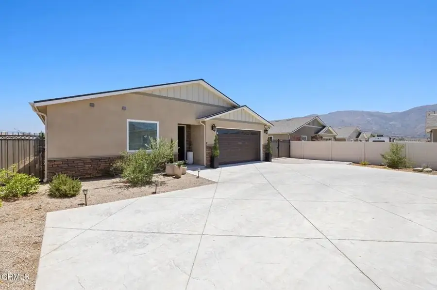 319 Grant Line Street, Santa Paula, CA 93060 - #3