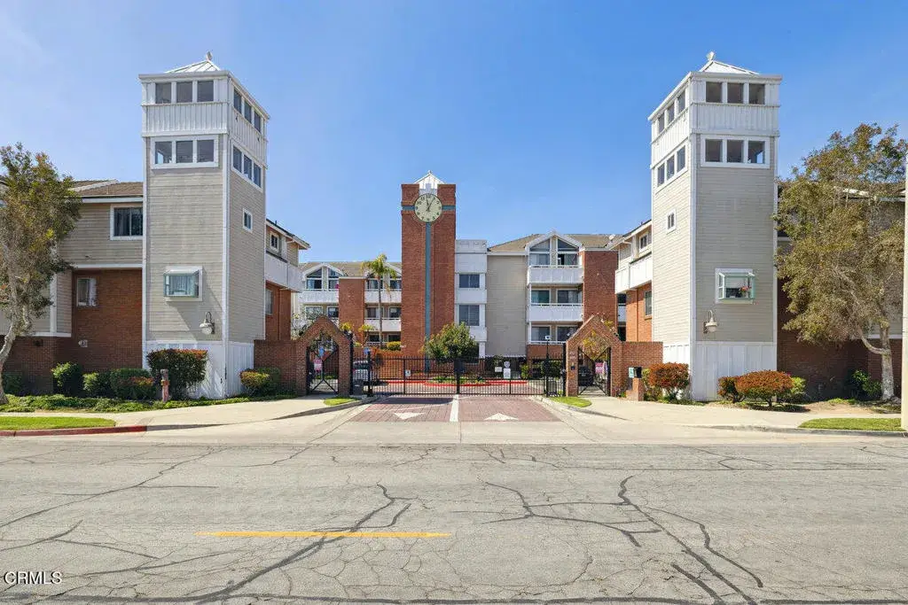 877 S B Street, Oxnard, CA 93030 - #1
