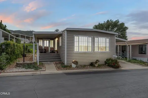 5 Robertson #5, Thousand Oaks, CA 91320