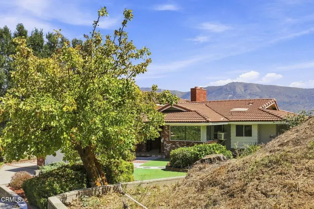 560 N 6th Street, Santa Paula, CA 93060 - #1