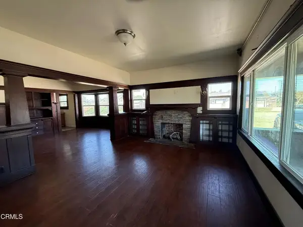 1239 S C Street, Oxnard, CA 93033