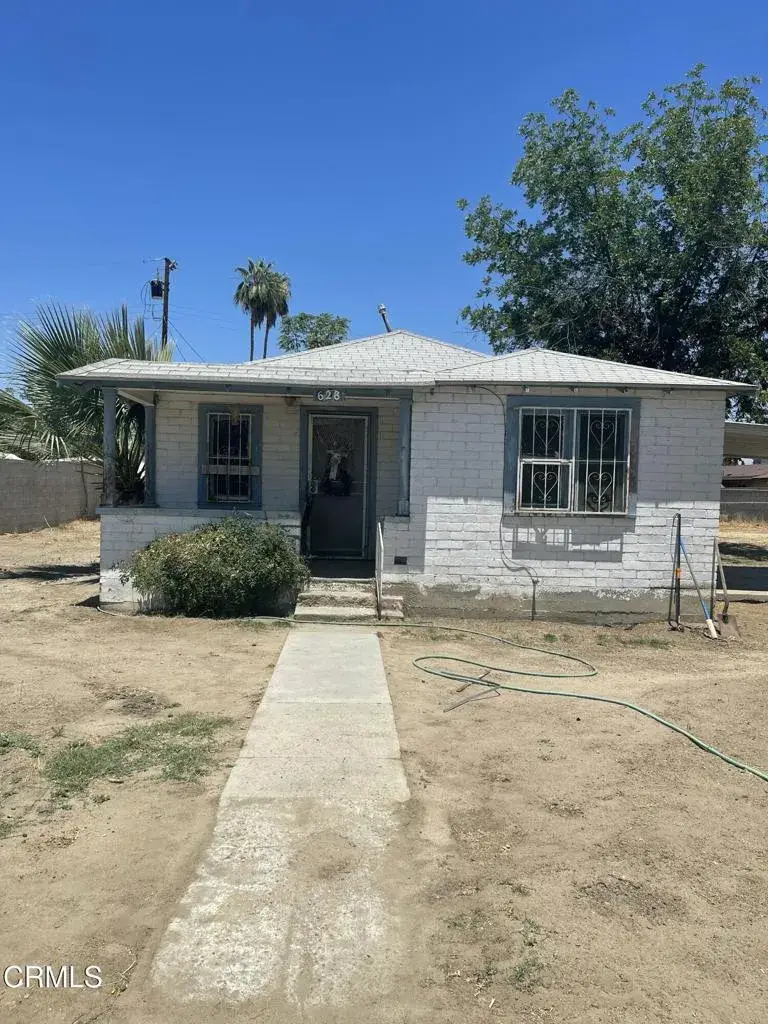 628 E 3rd Street, Bakersfield, CA 93307 - #3
