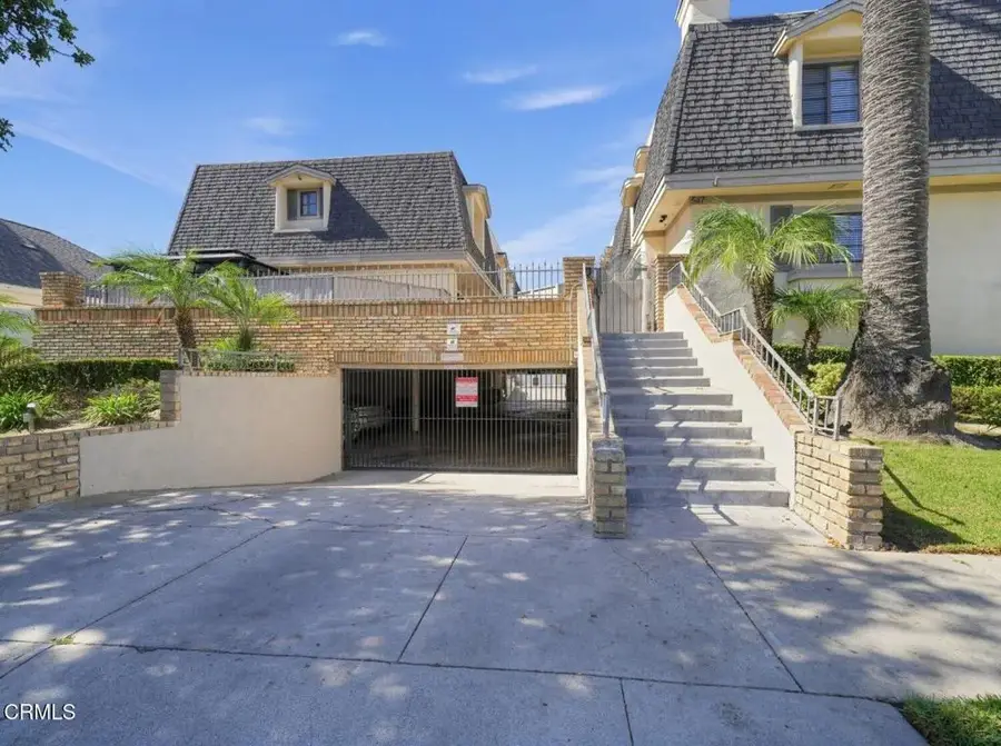 553 S E Street, Oxnard, CA 93030 - #2