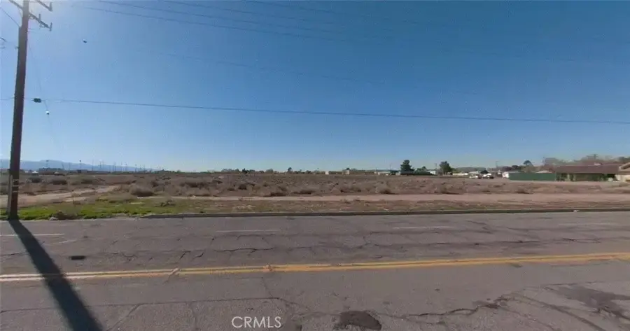 17898 Adelanto Rd, Adelanto, CA 92301 - #3