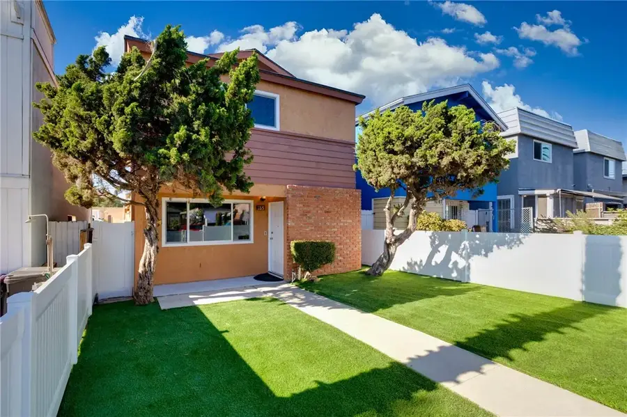 165 E Eldridge Street, Long Beach, CA 90807 - Image #2