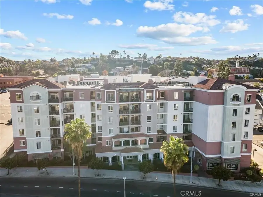 3750 Santa Rosalia Drive #413, Los Angeles, CA 90008 - Image #3
