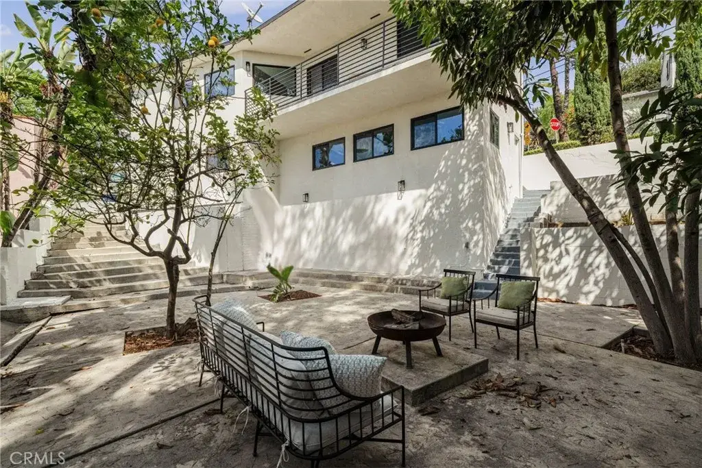 3950 Franklin Avenue, Los Angeles, CA 90027 - Image #1