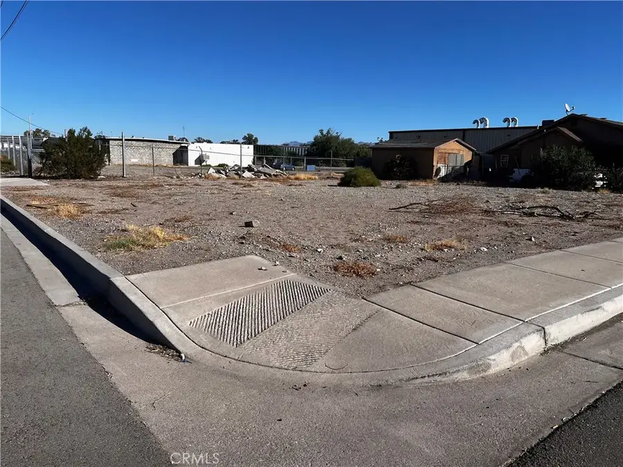 521 Quivera, Needles, CA 92363 - #3