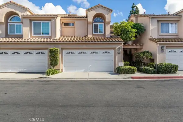28 Almador, Irvine, CA 92614