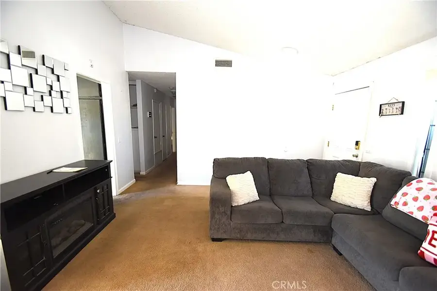 1814 E Avenue R2, Palmdale, CA 93550 - #3