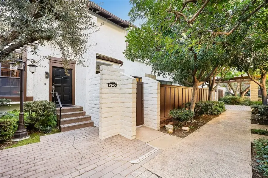 1202 Indiana #10, South Pasadena, CA 91030 - Image #3