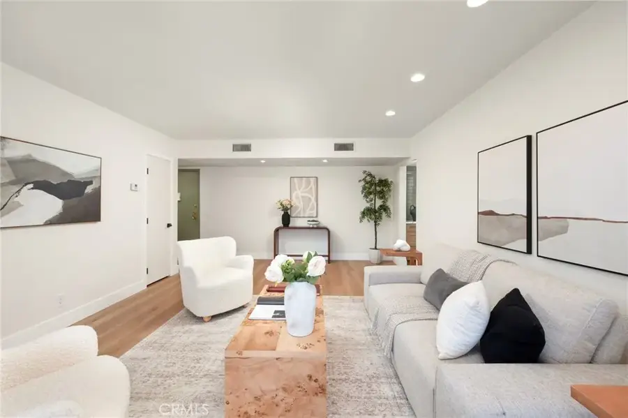1010 Palm Avenue #207, West Hollywood, CA 90069 - Image #2