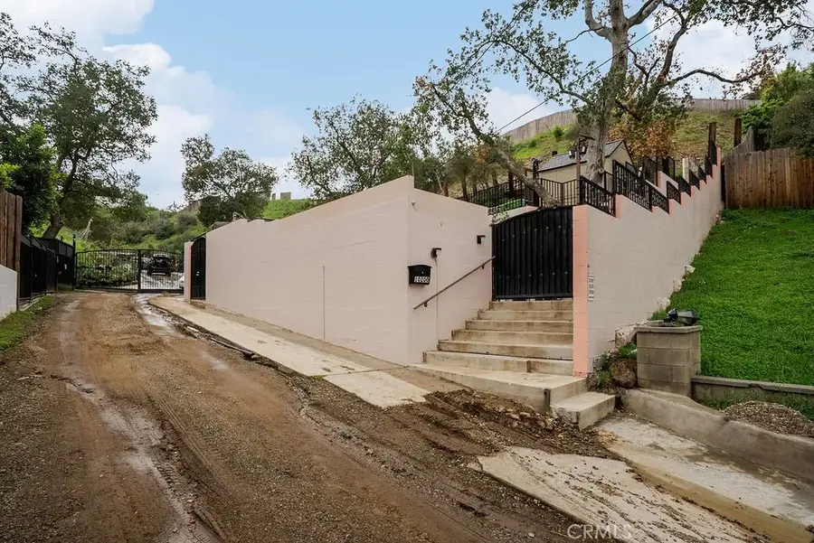 10200 Willow Springs, Sunland, CA 91040 - Image #2