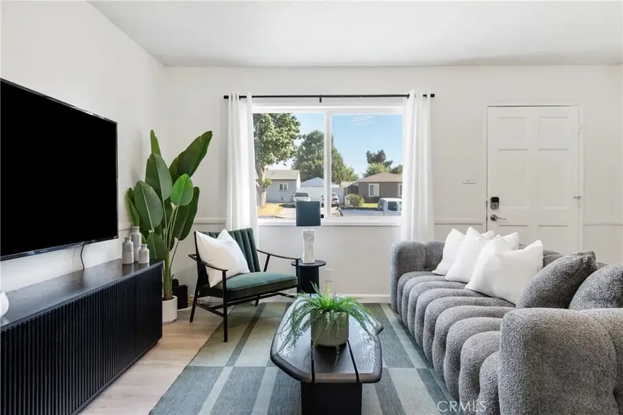 5505 N Traymore Avenue, Covina, CA 91722 - Image #3