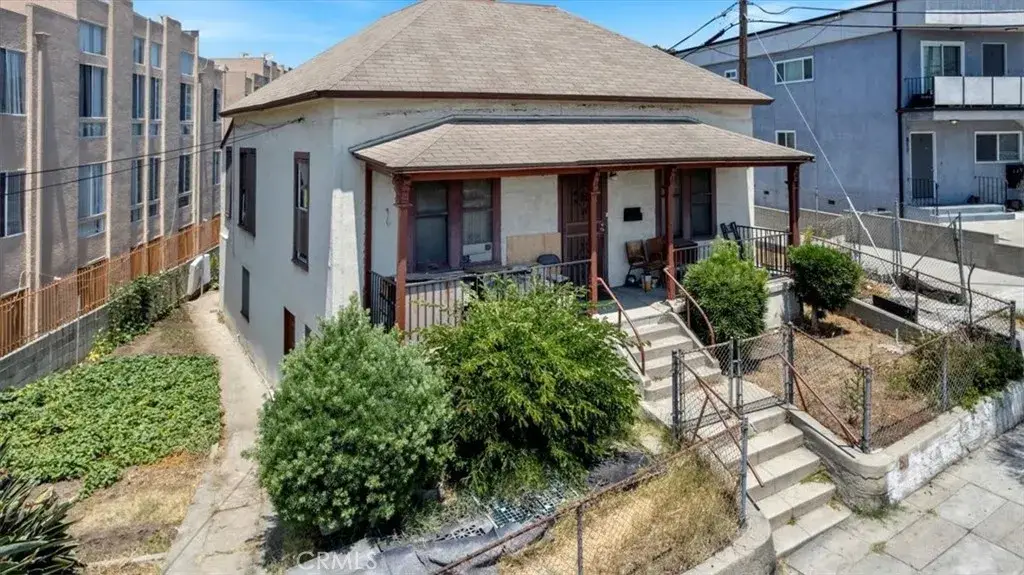811 N Bunker Hill Avenue, Los Angeles, CA 90012 - #1