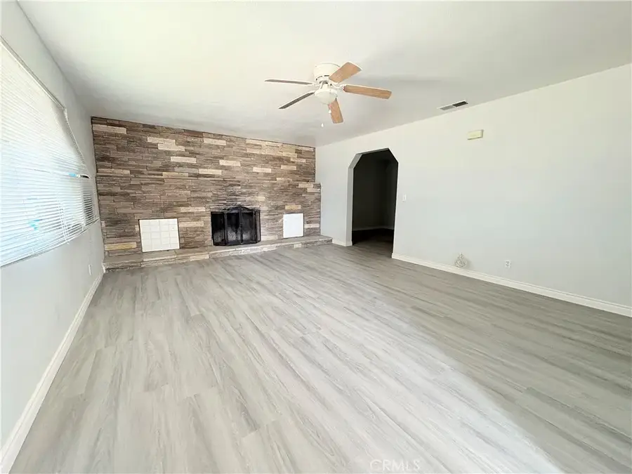 14027 Navajo, Apple Valley, CA 92307 - #2