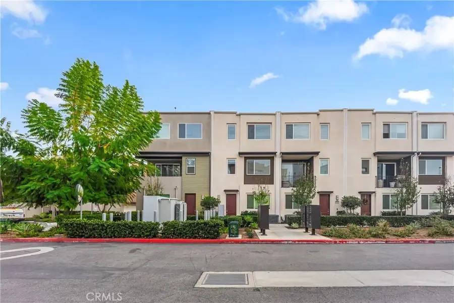 18443 Montage, Northridge, CA 91324 - Image #2