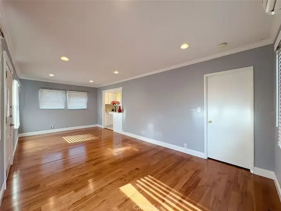 3721 2nd Avenue, La Crescenta, CA 91214 - #2