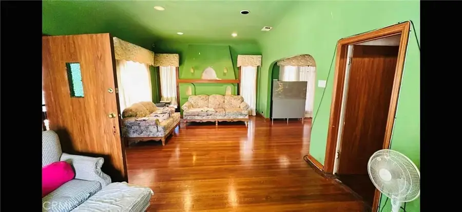 1800 S 6th St, Alhambra, CA 91803 - #2