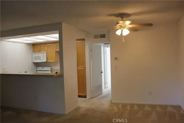 7304 Corbin Avenue #F, Reseda, CA 91335