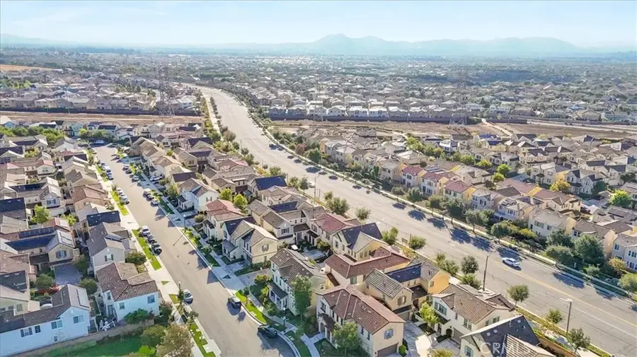 3126 E Painted Crescent St, Ontario, CA 91762 - #2