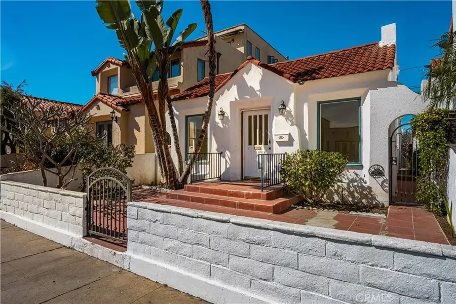 131 Santa Ana Avenue, Long Beach, CA 90803 - #2