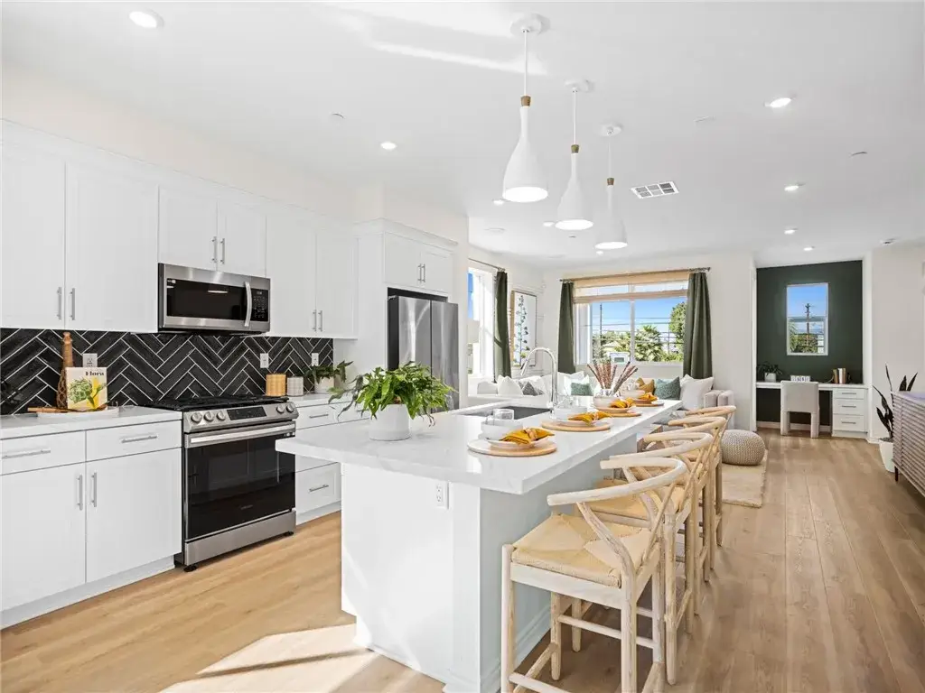 11456 Artesia, Artesia, CA 90701 - #1