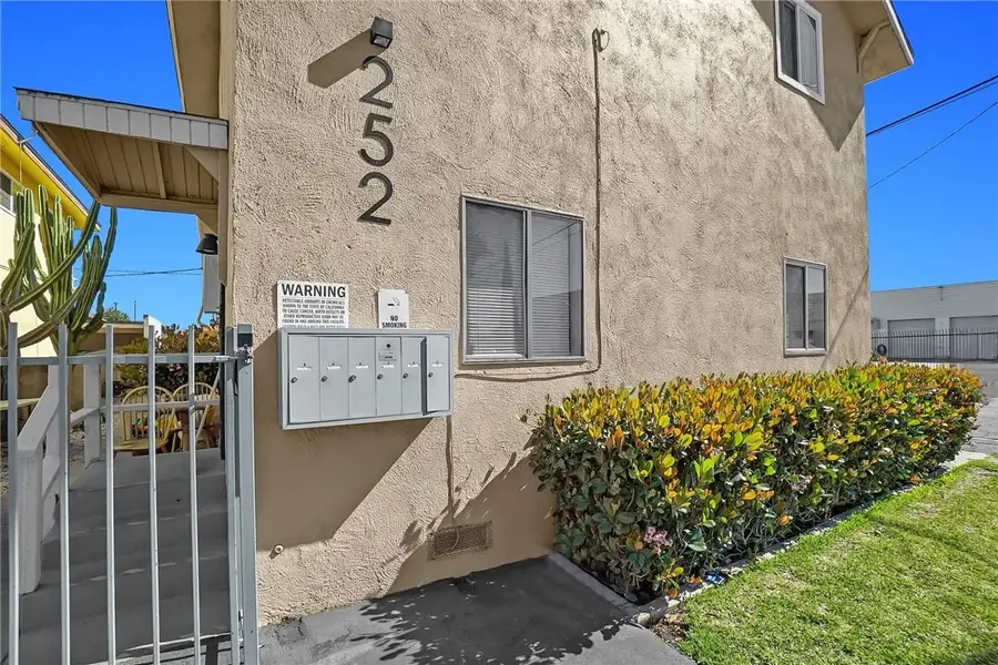 252 S 7th, Montebello, CA 90640 - #3