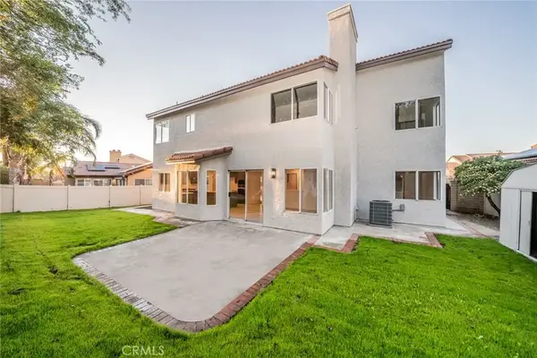 2674 La Morada, Rialto, CA 92377