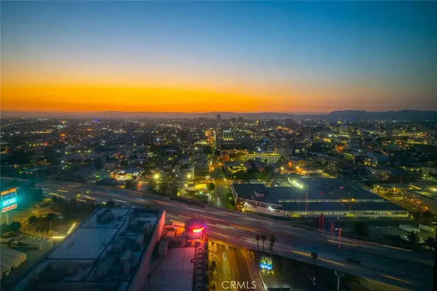 900 W Olympic #31J, Los Angeles, CA 90015 - #2
