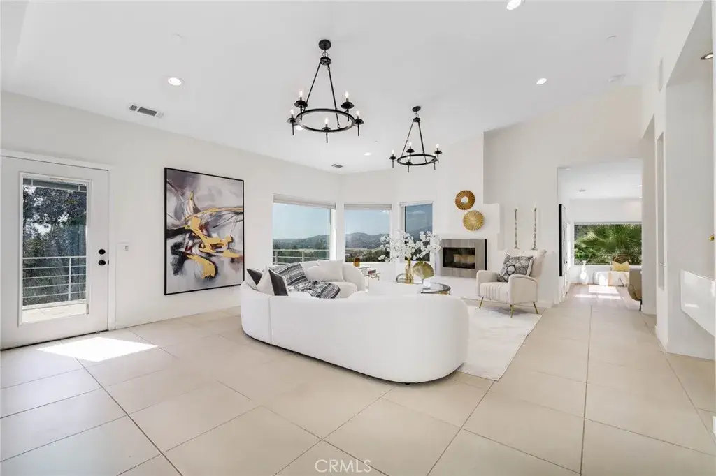 4102 Quail Canyon Rd, San Bernardino, CA 92404 - #1