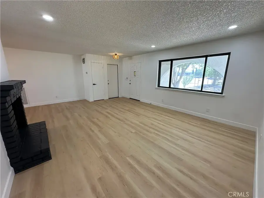 11861 10th, Hesperia, CA 92345 - #3