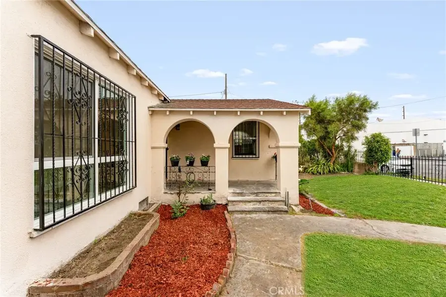 940 W 73rd, Los Angeles, CA 90044 - #2