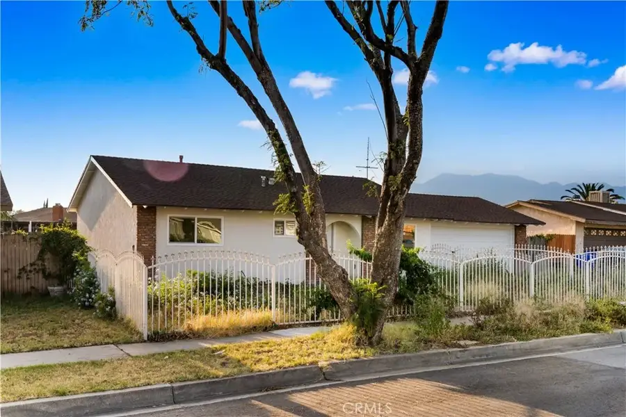 8646 Tamarind Avenue, Fontana, CA 92335 - #2