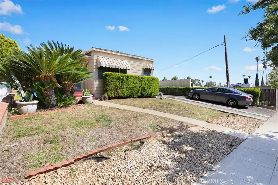 44 N Berkeley Avenue, Pasadena, CA 91107 - #3