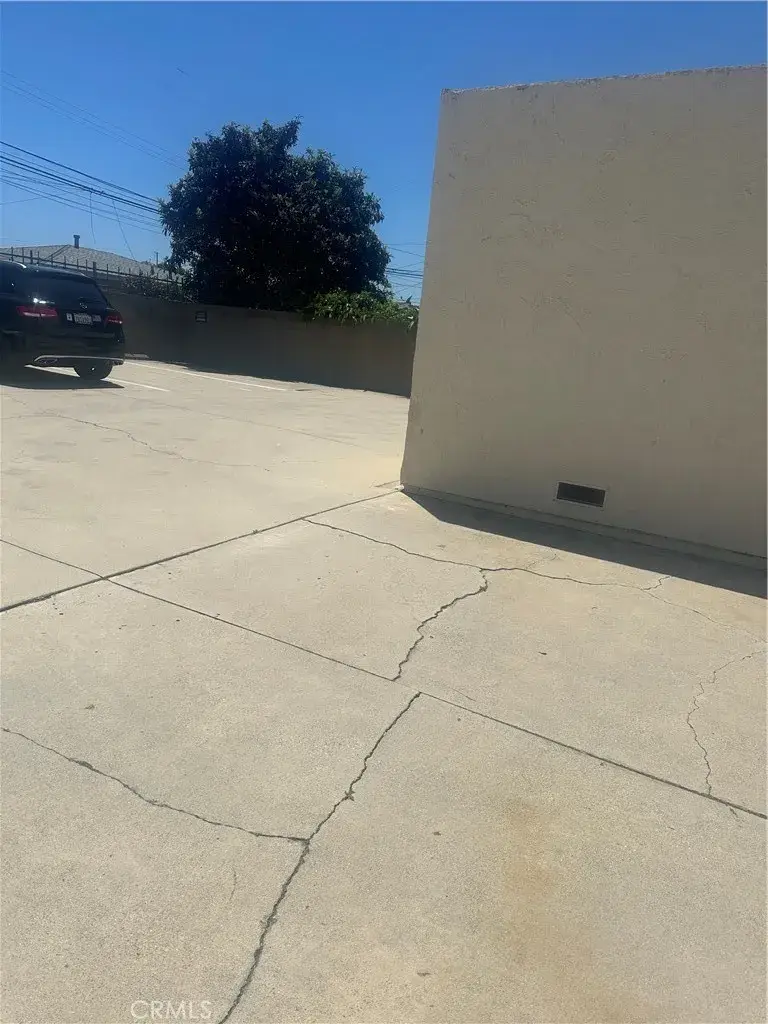 7782 Newman Avenue, Huntington Beach, CA 92647 - #3
