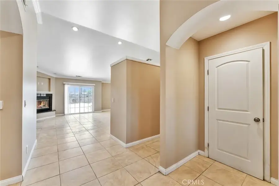 10206 Evelyn, California City, CA 93505 - #2