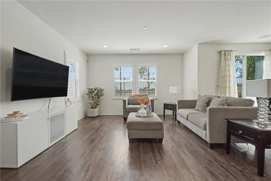 821 Parisa, Upland, CA 91786 - #3