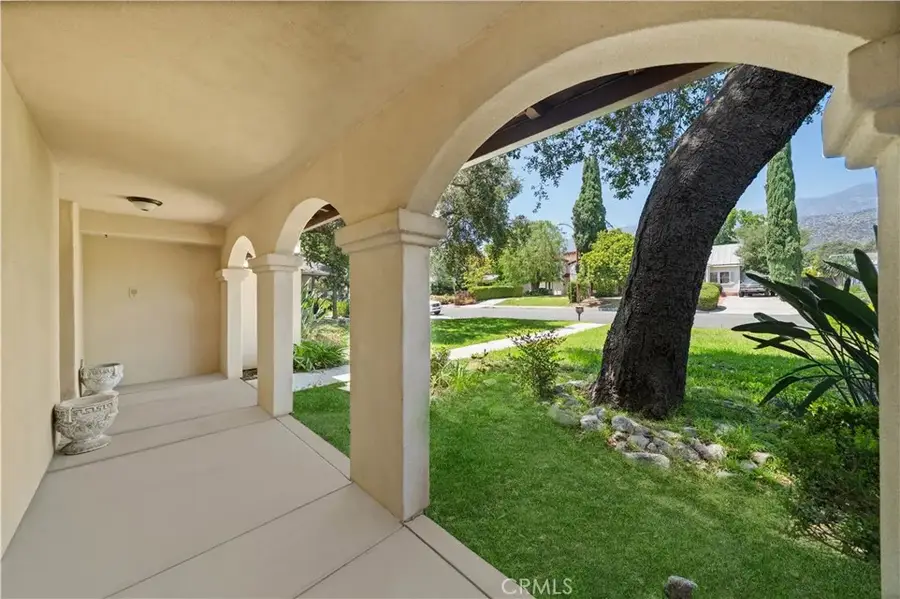 824 Ocean View Avenue, Monrovia, CA 91016 - #2