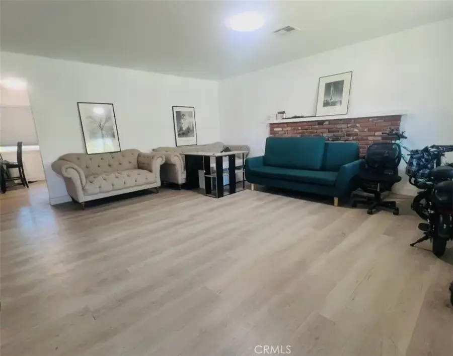 556 W Campus View, Riverside, CA 92507 - #3