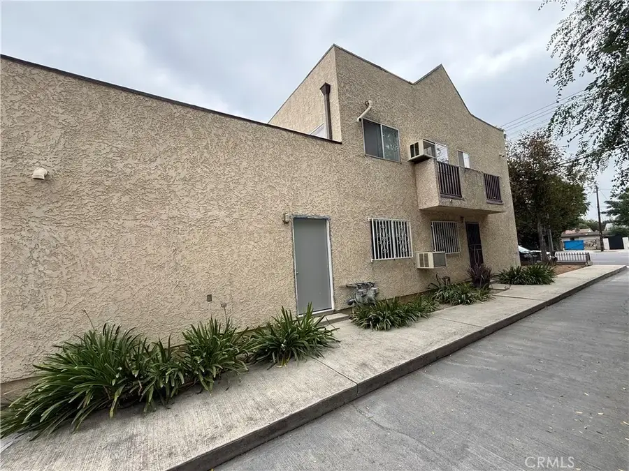 7419 Tampa, Reseda, CA 91335 - #3