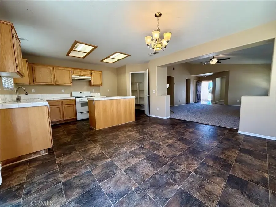 13579 Winewood, Victorville, CA 92392 - #3